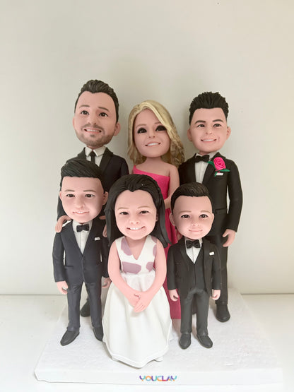 Fully Customizable Six Bobbleheads（person or pet）